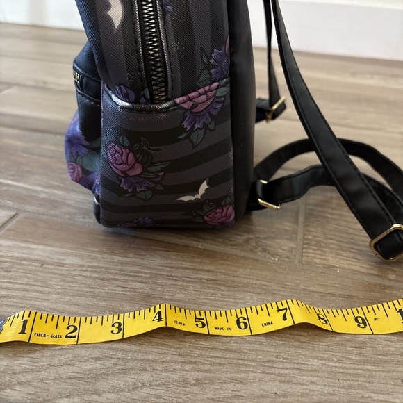 Nightmare Before Christmas Jack and Sally Bioworld Mini-Backpack - Picture 12 of 12